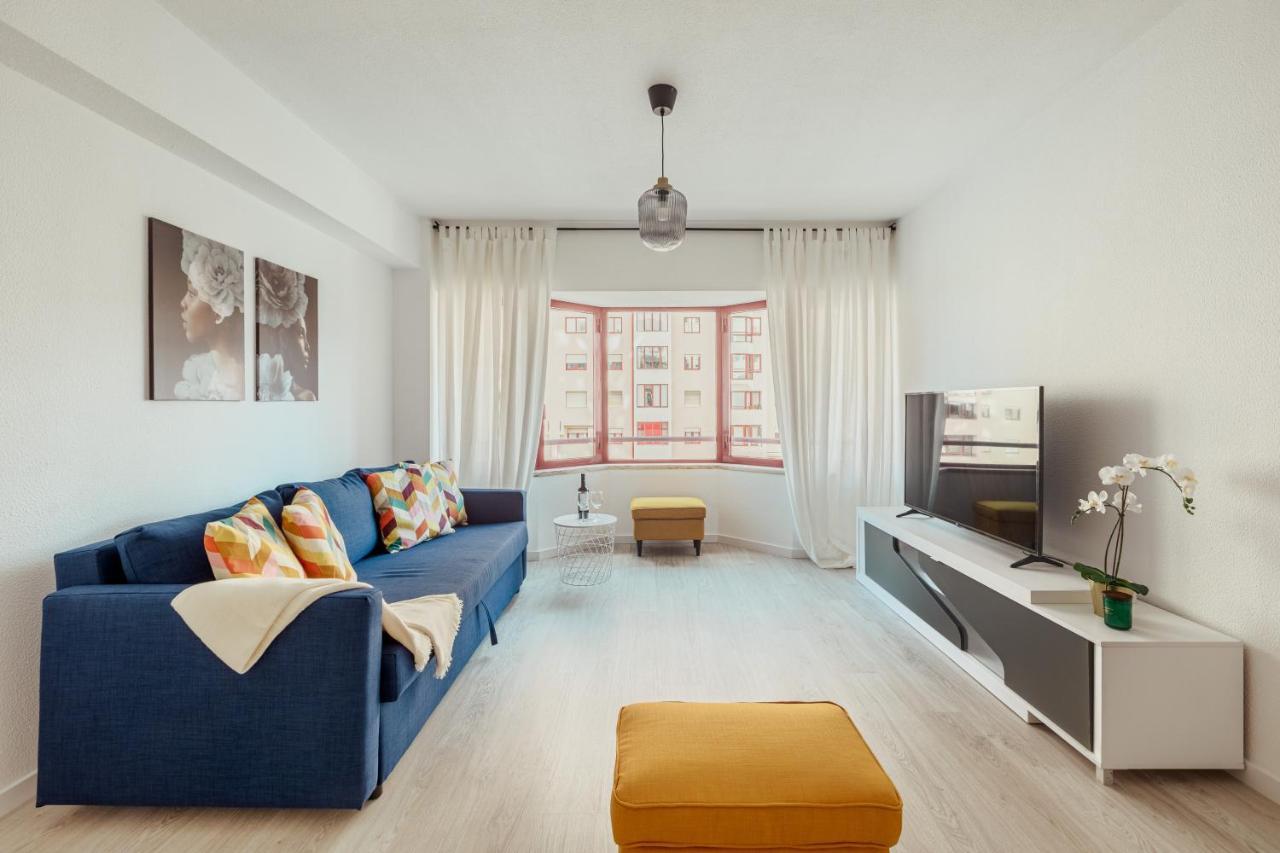 Elegant 3 Bedroom Apt - City Centre - Garage - Metro Lisboa Exterior foto